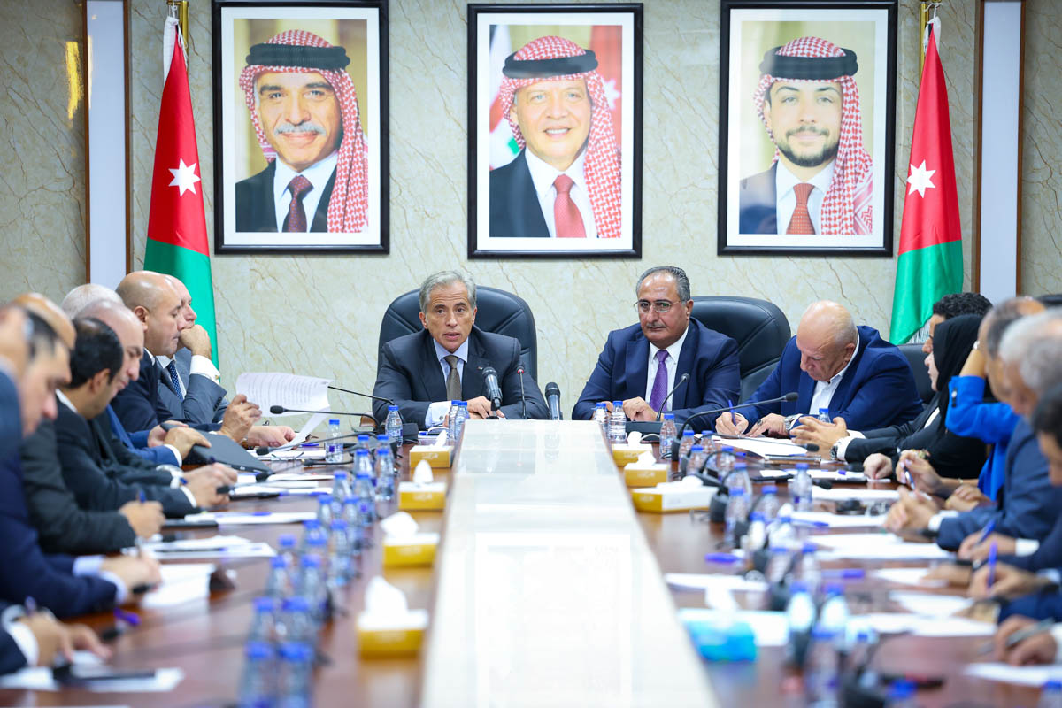 رئيس الوزراء: مؤشرات الاقتصاد الوطني خلال الربع الأول من العام الحالي مشجَّعة