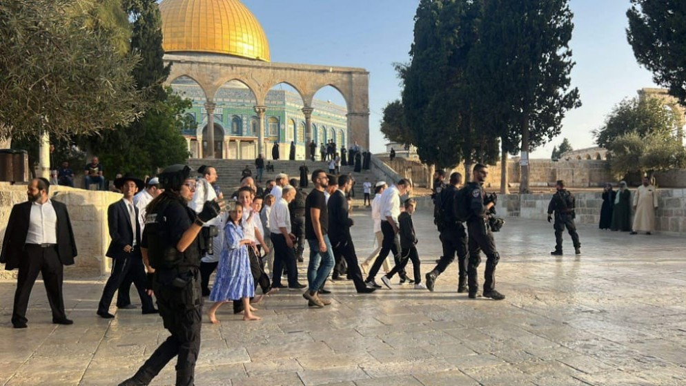 الاحتلال اقتحم المسجد الأقصى 25 مرة ومنع الأذان في الحرم الإبراهيمي 89 وقتا في حزيران
