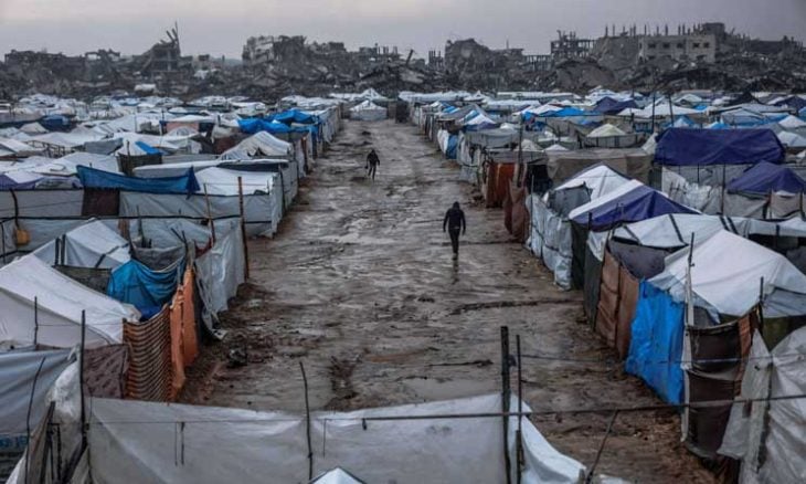 غارات إسرائيلية عنيفة توقع شهداء.. والإعلامي الحكومي يُكذب رواية السفير الأمريكي