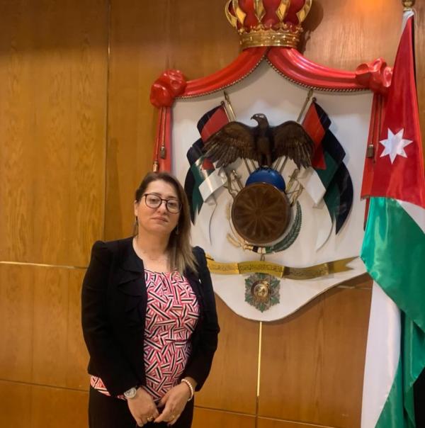 لانا ارناؤوط : ما بين القائد وجنوده .. ضحكة من القلب