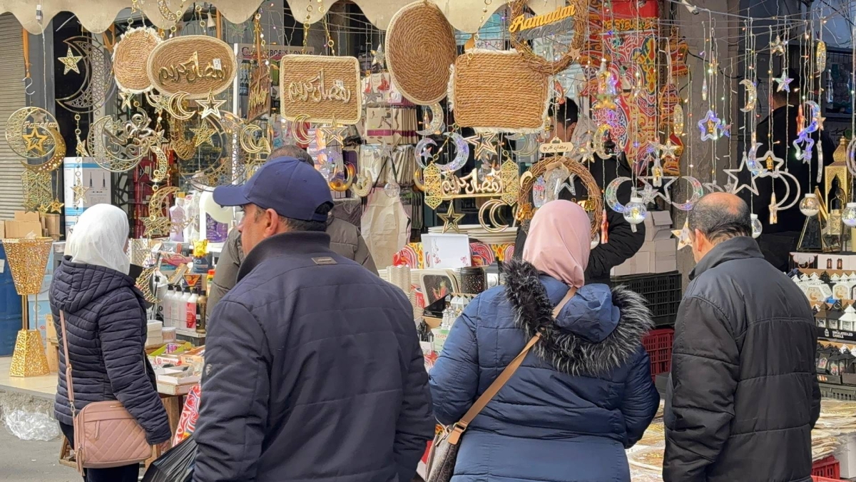 خبير اقتصادي: صرف الرواتب المبكر قبل رمضان غير مبرر وسيشكل عبئا حقيقيا على الأسر